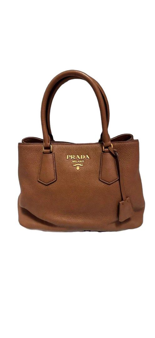 Prada Vitello Daino (Category: Luxury Bags & Wallets) located in Batangas. Submitted by ilovedyoulllove (Listing ID 1466591173, Image 1). Description: Like new Rank 8.5/10.