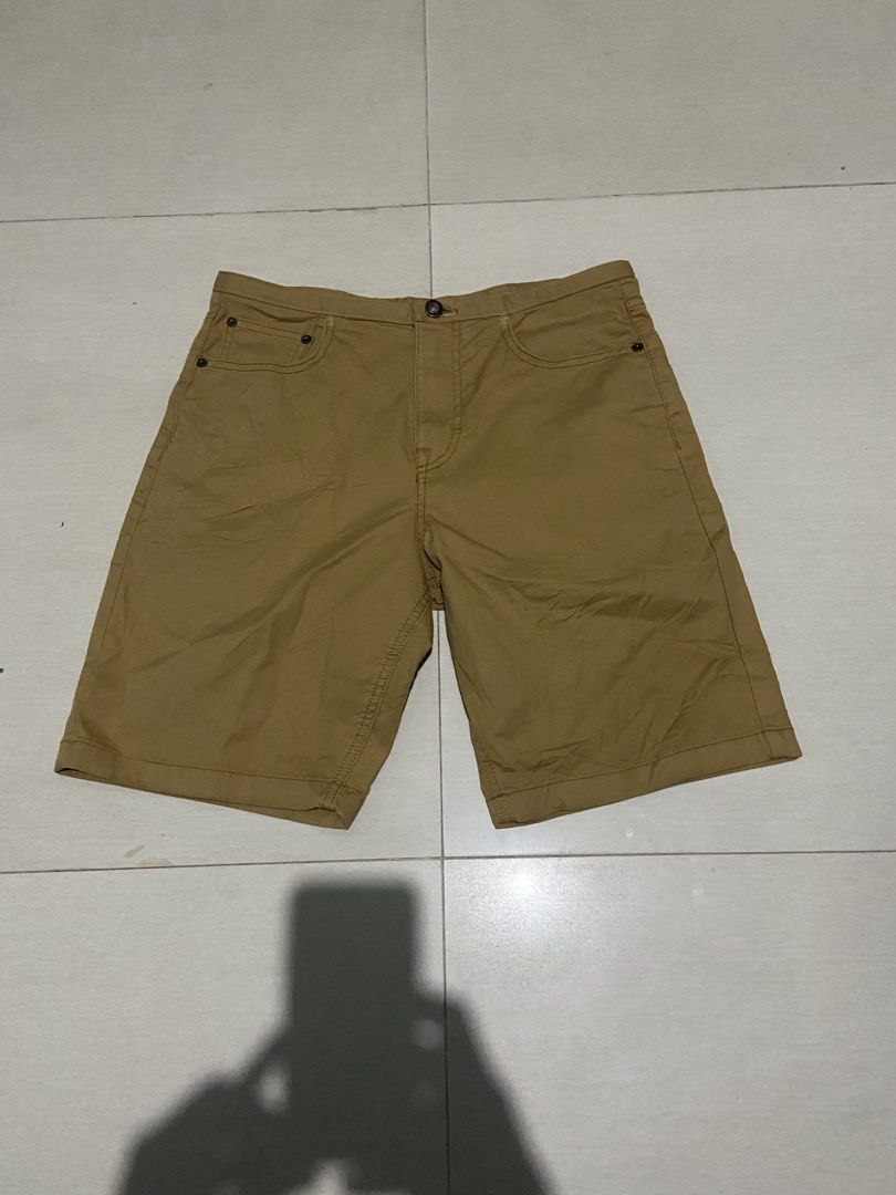 Prana walk short (Category: Chinos) located in Koronadal. Submitted by studiogedli85 (Listing ID 1466592890, Image 2). Description: Prana walk short As new condi Size 28 to 30.