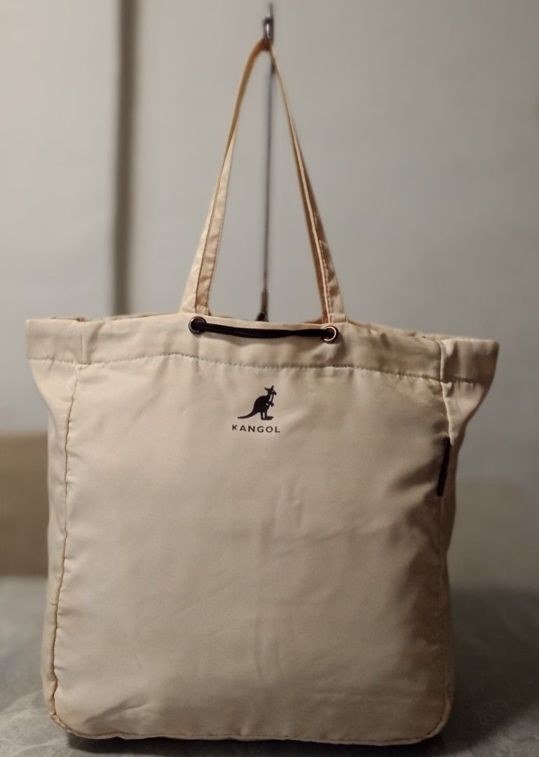 Pre -loved (Category: Luxury Bags & Wallets) located in Malabon City. Submitted by wisewater.1dcd47 (Listing ID 1466614102, Image 1). Description: .