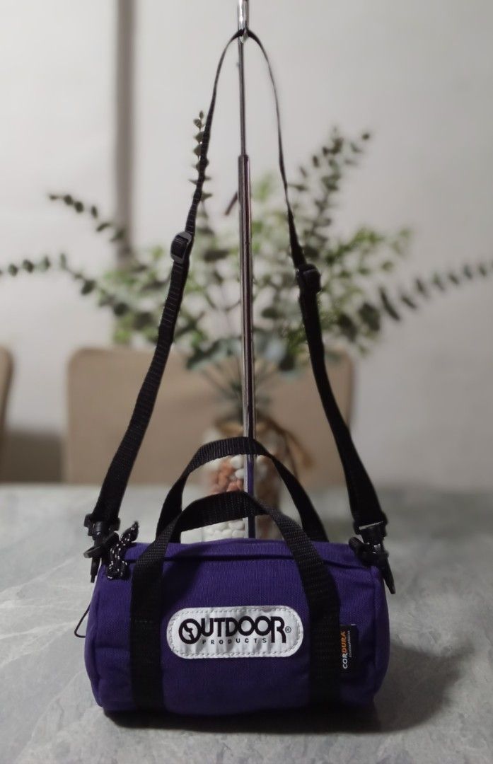 Pre -loved (Category: Luxury Bags & Wallets) located in Malabon City. Submitted by wisewater.1dcd47 (Listing ID 1466615093, Image 1). Description: .