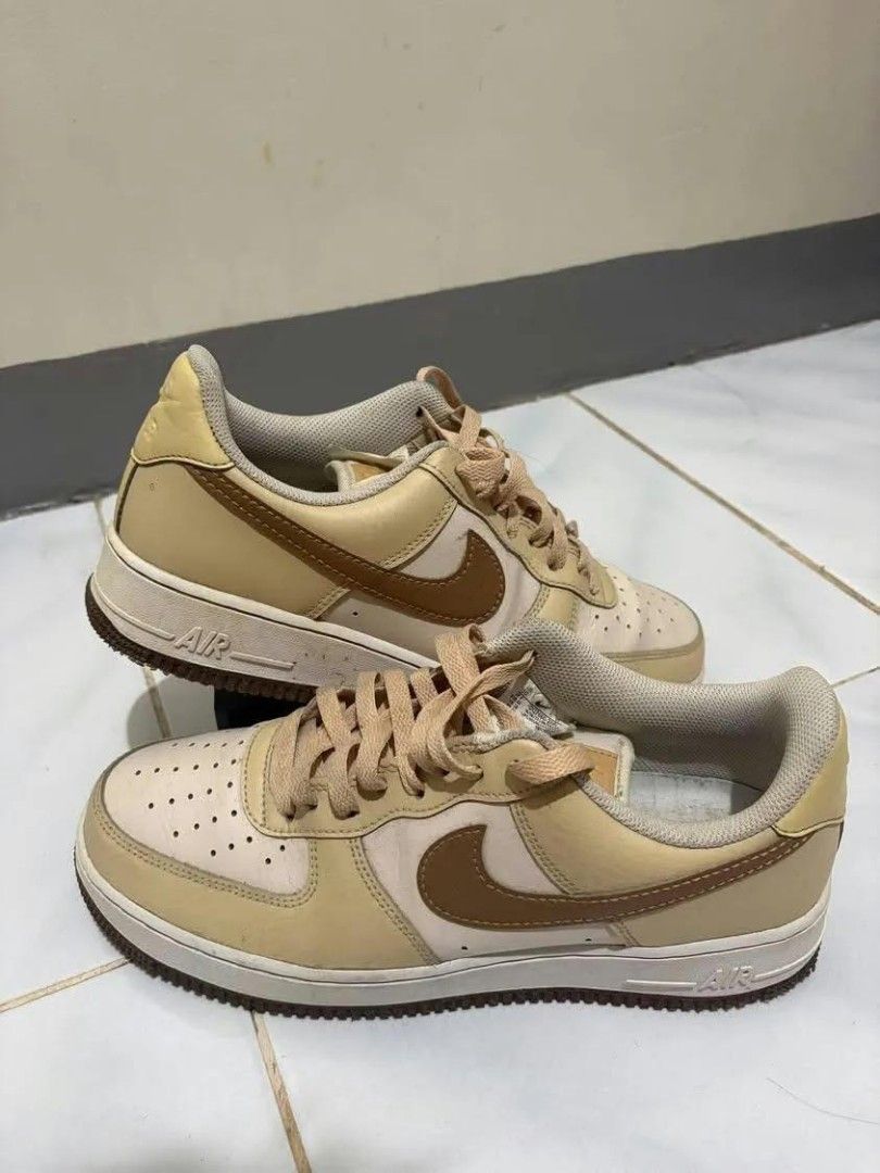 Pre loved airforce (Category: Casual Shoes) located in Manila. Submitted by livemoon.d7a44b (Listing ID 1466567487, Image 1). Description: Minsan lang nagamit. original po no box..size 10.