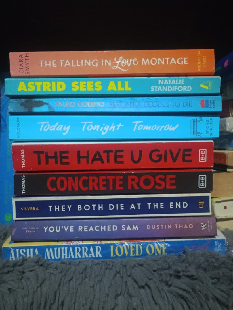 Pre-loved books (Category: Storybooks) located in San Felipe. Submitted by itsangelcl99131 (Listing ID 1462834442, Image 1). Description: authentic copies not reprint 150.00 each except: Veronika decides to d*e - 89 some books have foxing and heavily tanned (refer to the pics), with remaindered marks, spine crease, and water marks but no torn pages mop: maya/maribank loc: zambales teen fic , young adult.