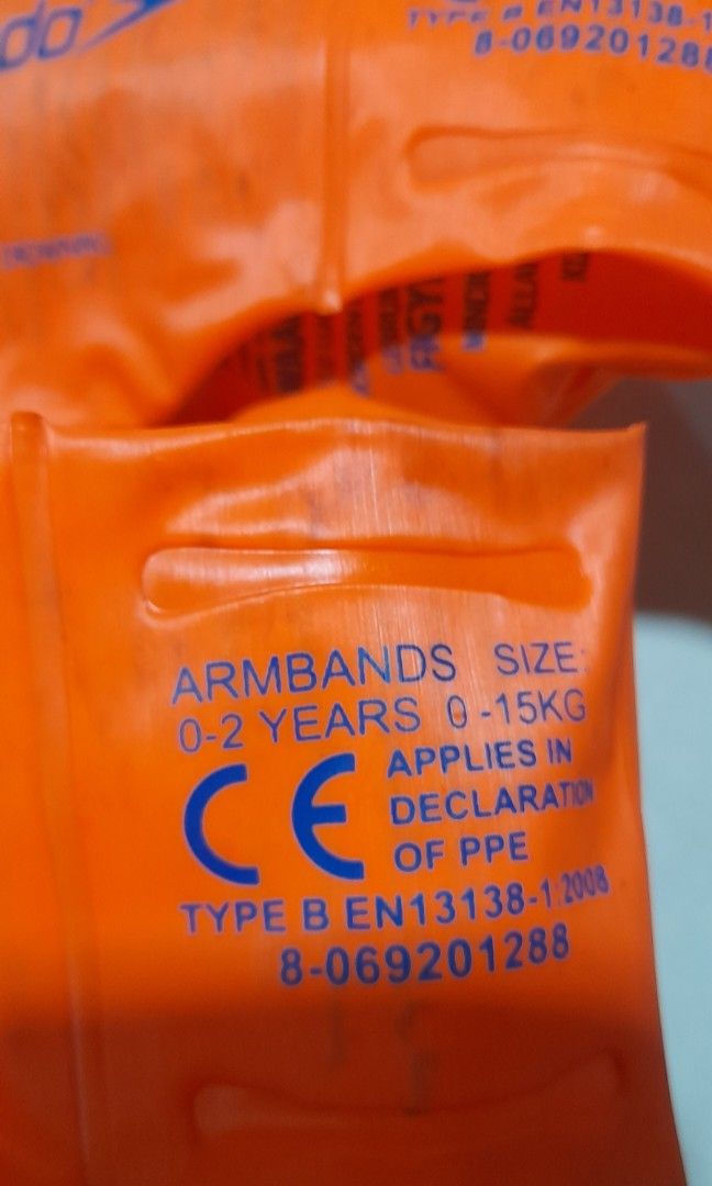 PRELOVED SPEEDO ARMBANDS (0-2 YRS OLD) (Category: Other Babies Going Out Needs) located in Manila. Submitted by lucky7ph (Listing ID 1466660584, Image 2). Description: slightly dirty due to storage armbands for 0-2yrs old what you see is what you get brand: speedo.