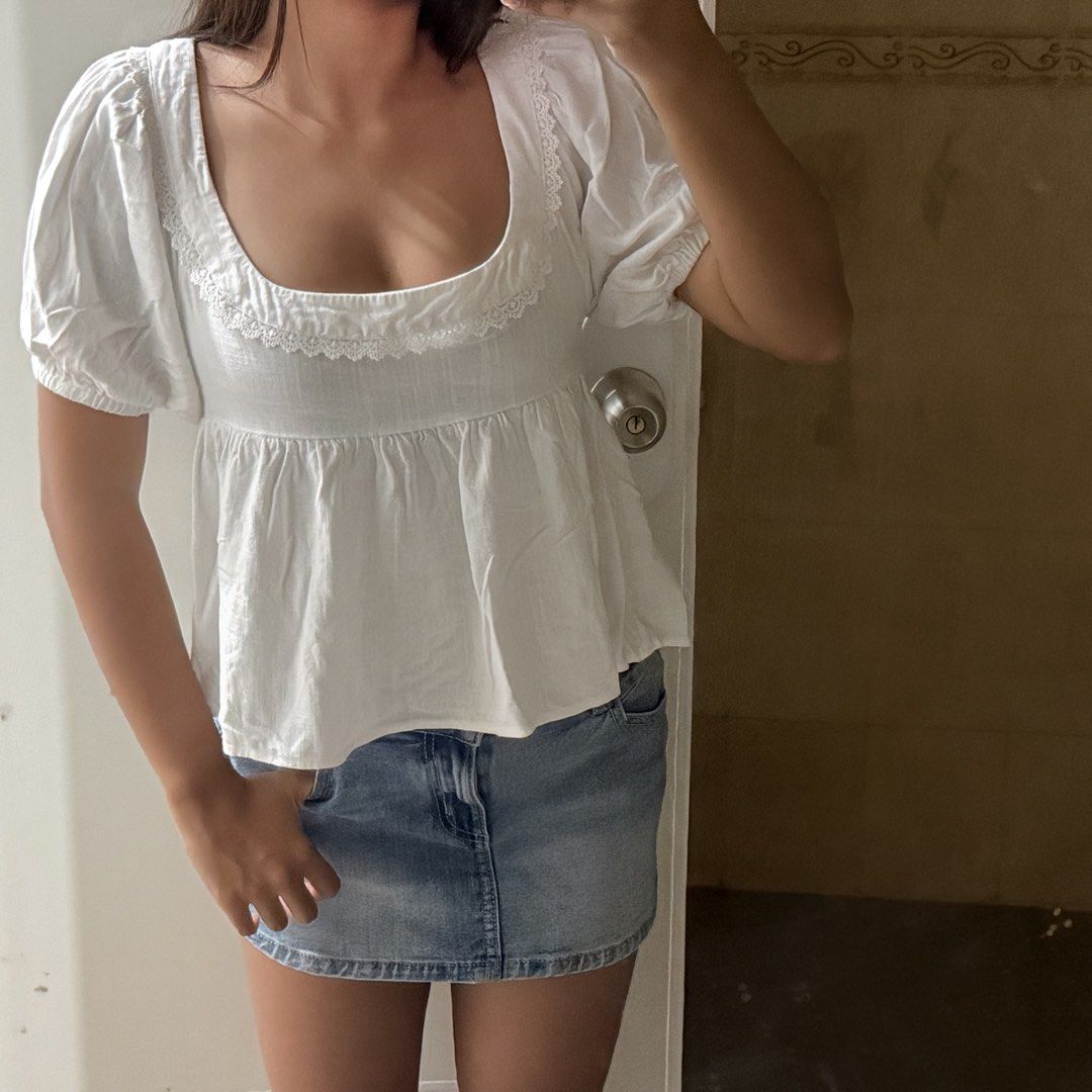 Princess Polly Babydoll Top (Category: Others Tops) located in Davao. Submitted by aug_amari (Listing ID 1466734933, Image 1). Description: Actual Photo: Check out 'Princess Polly Babydoll top', available at PHP 1,250 on #Carousell https://carousell.app.link/ObtmCTBA46b fits XS-S.