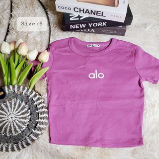 (Category: ) located in . Submitted by shopwearmillie (Listing ID 1466598732, Image 1). Description: .