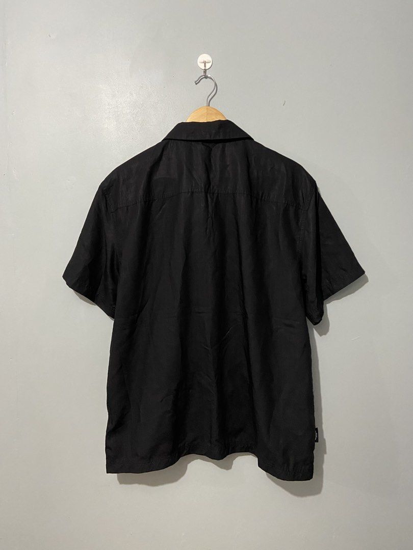 Puma downtown polobutton down (Category: Tshirts & Polo Shirts ) located in Cebu City. Submitted by charlyx (Listing ID 1466746008, Image 3). Description: Good as new No issue L28 W22.5.