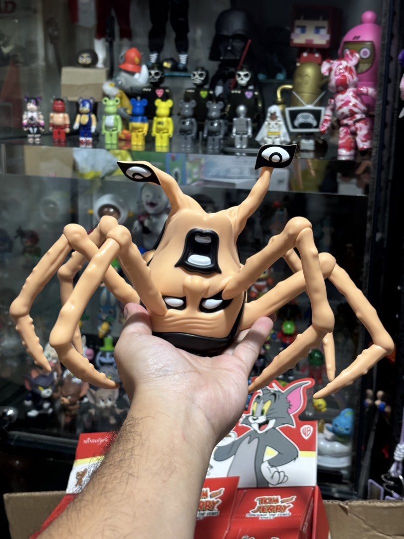 Punk Drunkers x The Thing (Category: Figurines & Statues) located in Manila. Submitted by akosijuan15 (Listing ID 1466669832, Image 1). Description: The Thing x Punk Drunkers x Aitsu Complete with box 18000 pesos Pm for more details….