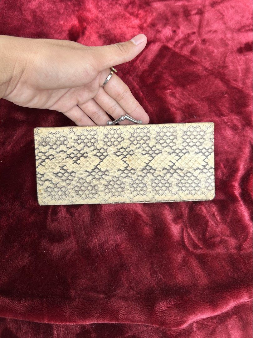 Python skin wallet Japan Made. 🇯🇵✨ (Category: Wallets & Card holders) located in Cagayan de Oro. Submitted by kjcartier26 (Listing ID 1466627717, Image 1). Description: Authentic, Flawless, signs of use only. ✨.