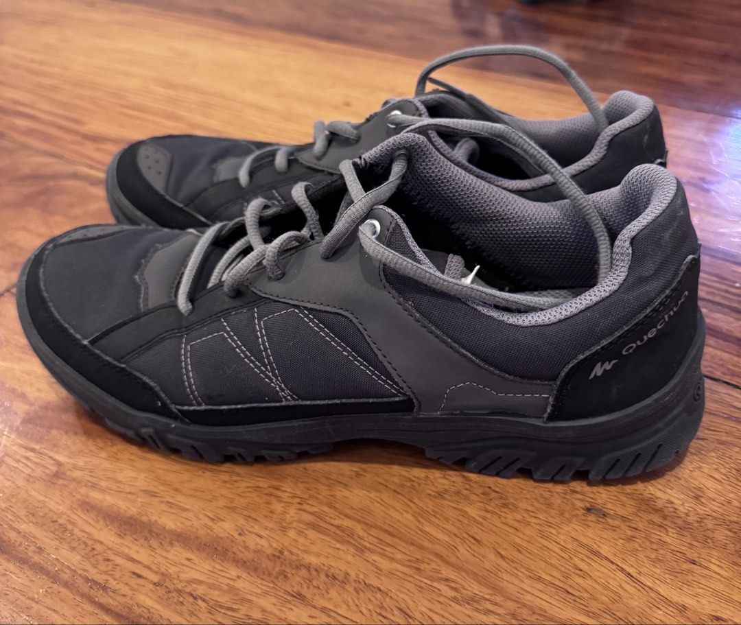 Quechua (Category: Sneakers & Footwear) located in Quezon City. Submitted by sylviasofia (Listing ID 1466768095, Image 3). Description: very good condition .