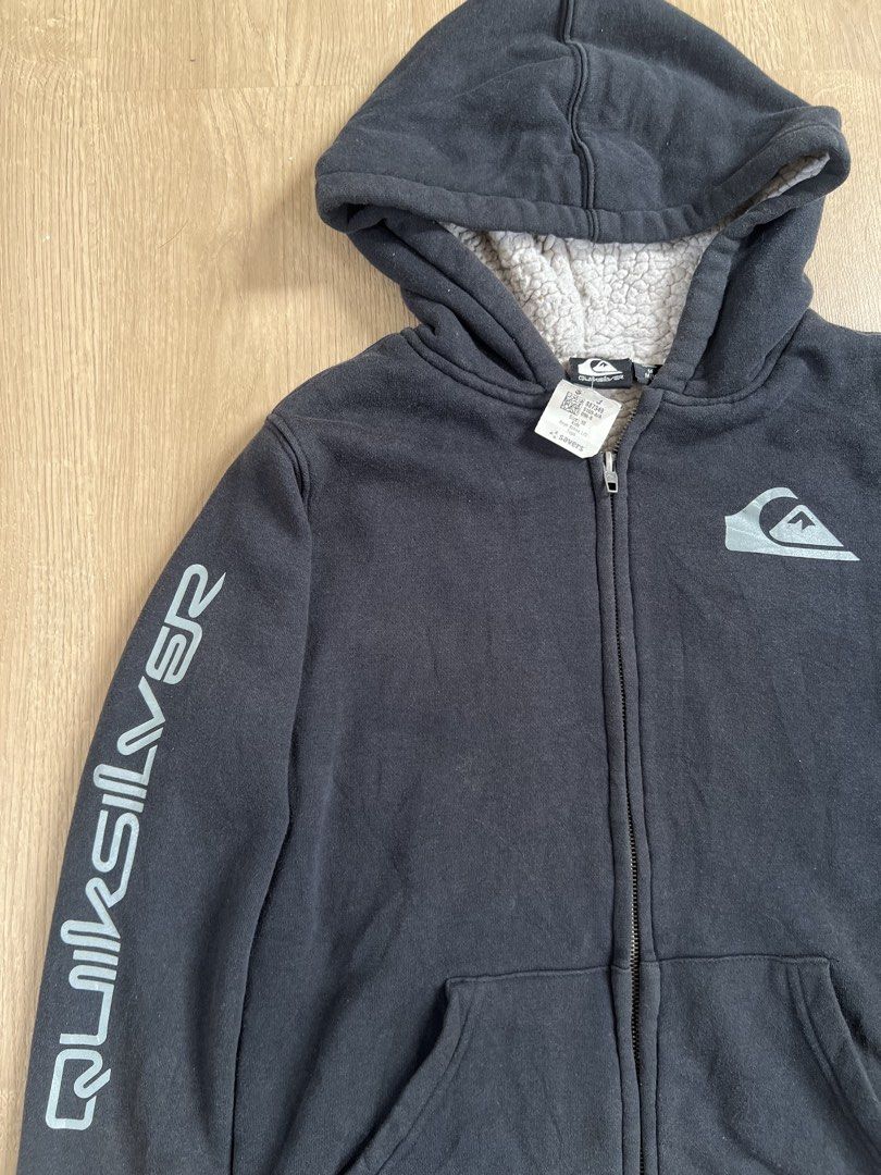Quiksilver Zip-Up Hoodie (Category: Coats, Jackets and Outerwear) located in Angeles City. Submitted by mark.happenss (Listing ID 1466620753, Image 2). Description: Quiksilver Sherpa-Lined Zip-Up Hoodie Waist: 18 Length: 23.