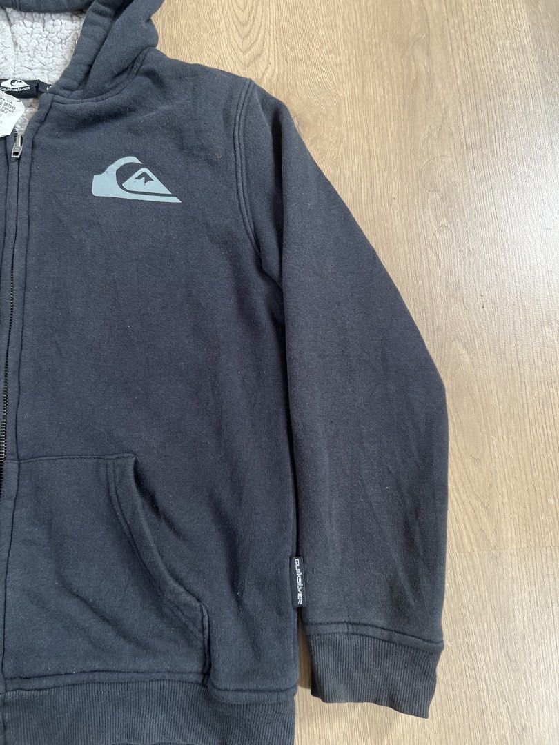 Quiksilver Zip-Up Hoodie (Category: Coats, Jackets and Outerwear) located in Angeles City. Submitted by mark.happenss (Listing ID 1466620753, Image 3). Description: Quiksilver Sherpa-Lined Zip-Up Hoodie Waist: 18 Length: 23.