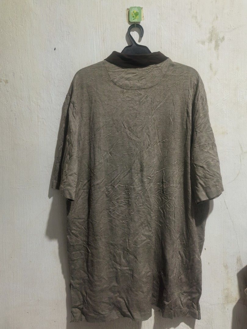 Ralph Lauren golf poloshirt (Category: Activewear) located in Vinzons. Submitted by khasanche43622 (Listing ID 1466715714, Image 2). Description: Excellent condition Large on tag L-31 W-24.