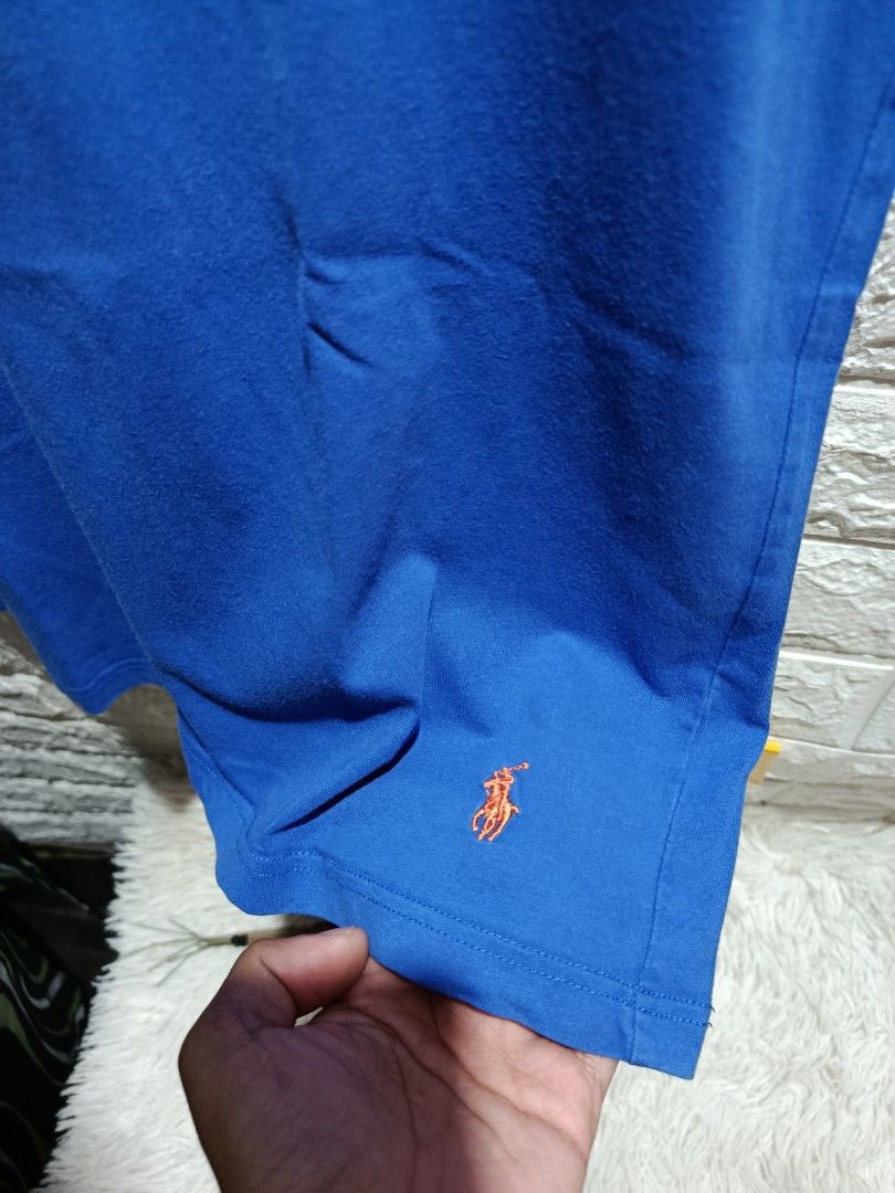Ralph Lauren Large Mens 450 only (Category: Activewear) located in Marikina City. Submitted by eastmileyacebuchejr (Listing ID 1466754129, Image 2). Description: Ralph Lauren mens Vneck Large | dimes 20*29 450 only condition 9/10 Marikina area pede po ipick up or ipalalamove sa malapit Mag Pm lang po sa interesado Thanks 🤗.