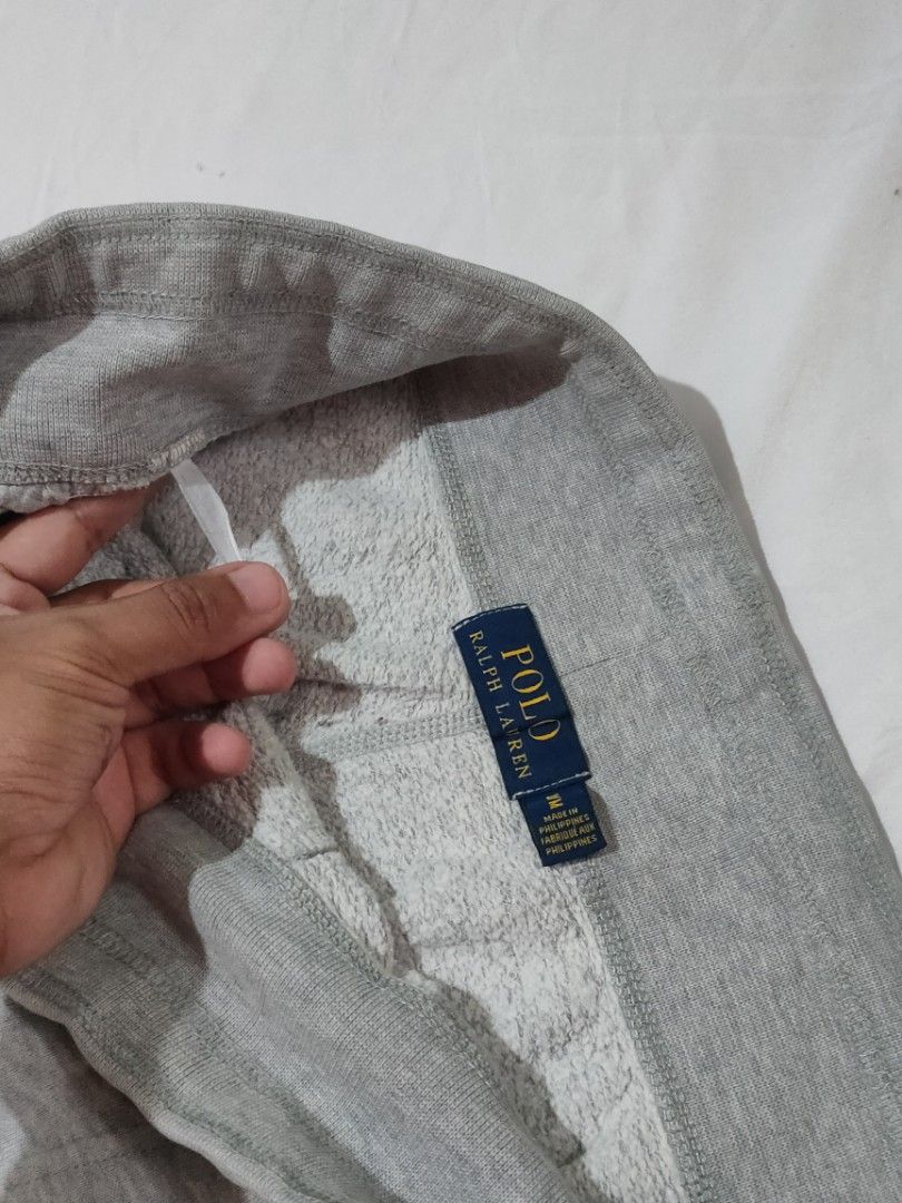 Ralph Lauren sweatpants (Category: Joggers) located in Taguig. Submitted by joshferarro_ (Listing ID 1466745092, Image 3). Description: .