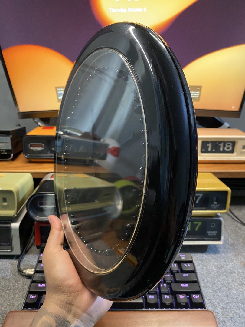 Rare Vintage Postmodern Black Zero 980 Wall Clock (Category: Clocks) located in Echague. Submitted by hissoraph (Listing ID 1466621738, Image 2). Description: Zero 980 wall clock, designed by Raul Barbieri and Giorgio Marianelli in the 1980s for the Italian design company Rexite. - Keeps accurate time - Italian Quartz Movement - Type C Battery(FREE) - Comes with original box • Designer & Brand: Raul Barbieri and Giorgio Marianelli for Rexite (Mil