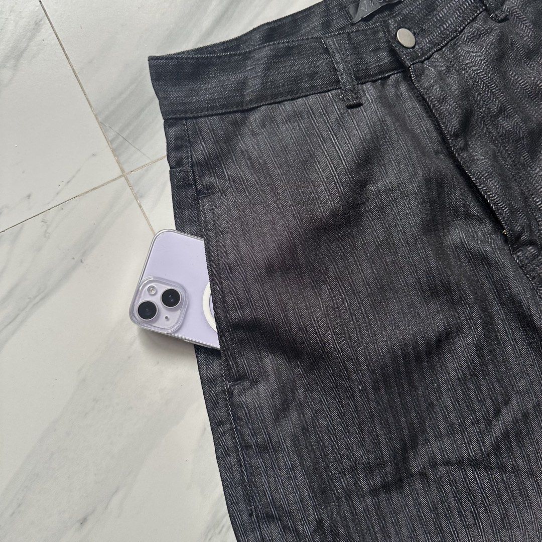 Raw Denim Barrel Pants (Category: Jeans) located in Las Pinas. Submitted by __snow (Listing ID 1466626377, Image 3). Description: • AVAILABLE • HERRINGBONE STRIPE WIDE PANTS Heavy condition Dimes by Inches (laid flat) Waist: 29 Rise: 16 Thigh: 15 Length: 41 Leg open: 9 to 11 (adjustable) Color rate: 9.5/10 Color may vary due to lighting Payment Method: Bank Transfer Delivery Options (Shipping shoulder by buyer) J&T Express, LBC Location: Las Piña