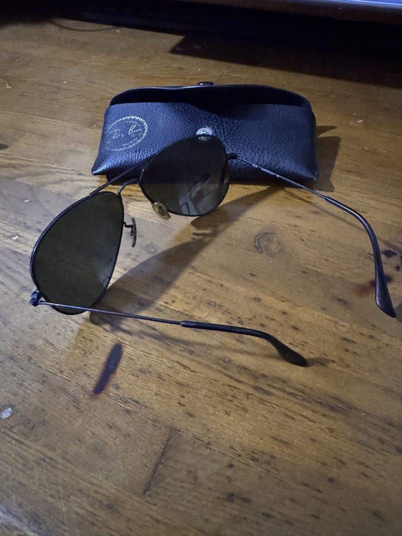 Ray-Ban Aviator Large Metal RB 3025 (Category: Sunglasses & Eyewear) located in Tarlac. Submitted by itsri1988 (Listing ID 1466569514, Image 2). Description: Authentic Ray-Ban Aviator Classic (RB3025) – Black Frame & Case • Brand: Ray-Ban • Model: Aviator Large Metal RB3025 • Frame Color: Polished Black (Metal) • Lens Color: Dark Grey / Classic G-15 Green • Shape: Pilot / Teardrop • Condition: Pre-owned – Good Condition (Well-maintained, minor si