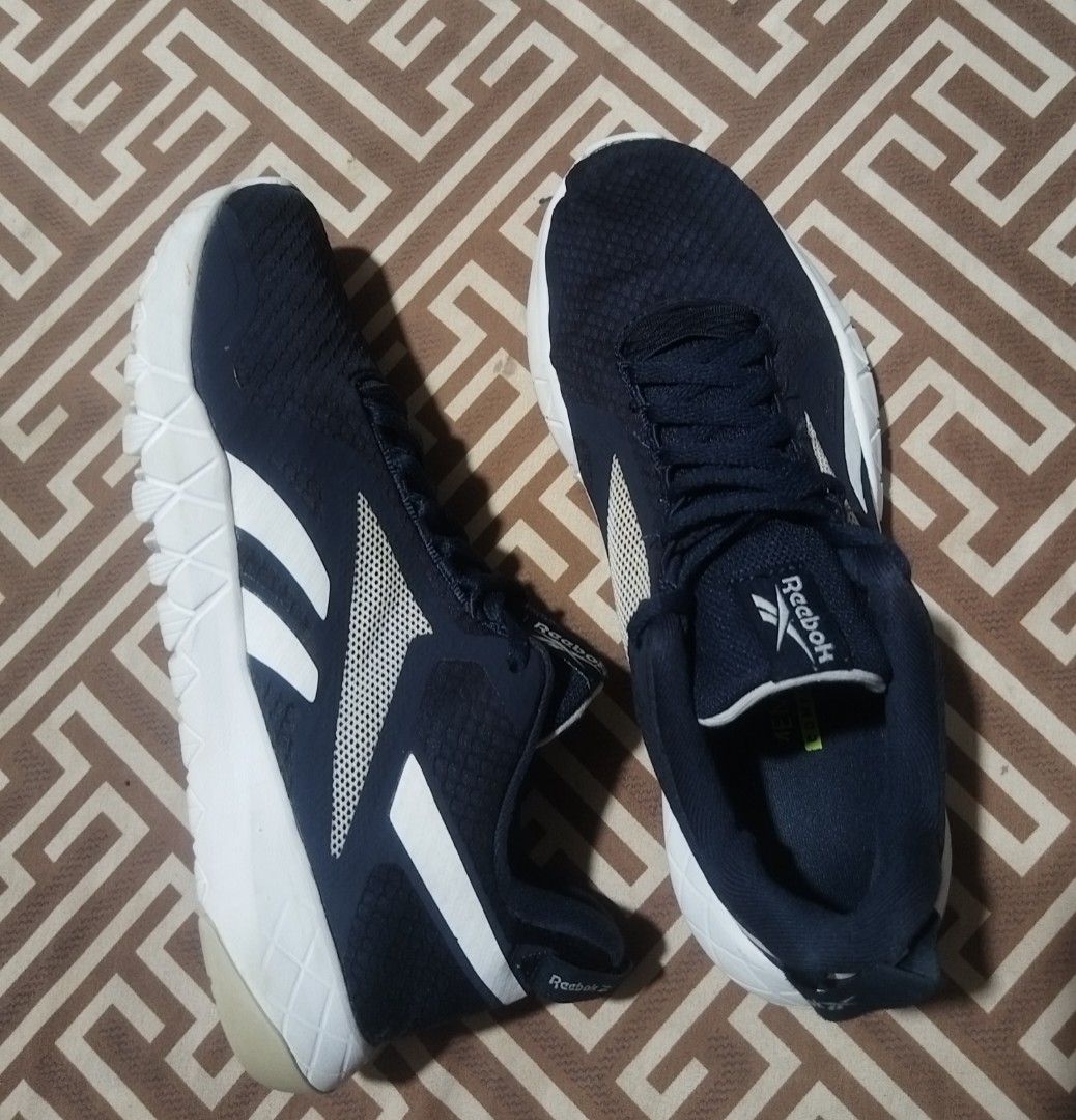REBOOK Memortech shoue (Category: Sneakers) located in Veruela. Submitted by ivytalibo62410 (Listing ID 1466616859, Image 3). Description: REBOOK MEMORTECH RUNNING SHOES Size: US 7 / UK 6 / EUR 39 Excellent condition Wash Ready to wear Sign of usage lang po ang issue.. 999 free shipping fee 🚘 LOC. Veruela AGUSAN DEL SUR 📍.