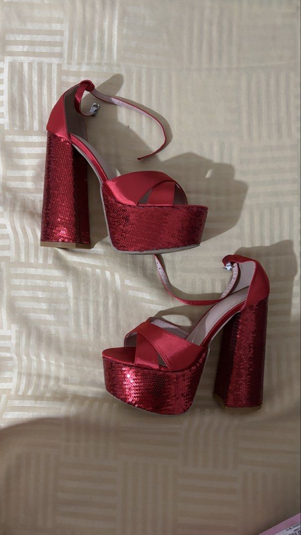 Red Heels Size 37 (Category: Heels) located in Caloocan City. Submitted by chleeo.lscn (Listing ID 1466717070, Image 2). Description: .