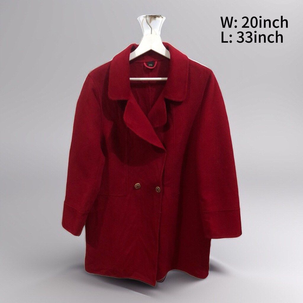 Red xl (Category: Coats, Jackets and Outerwear) located in Oas. Submitted by alithrifthunter (Listing ID 1466771552, Image 1). Description: .