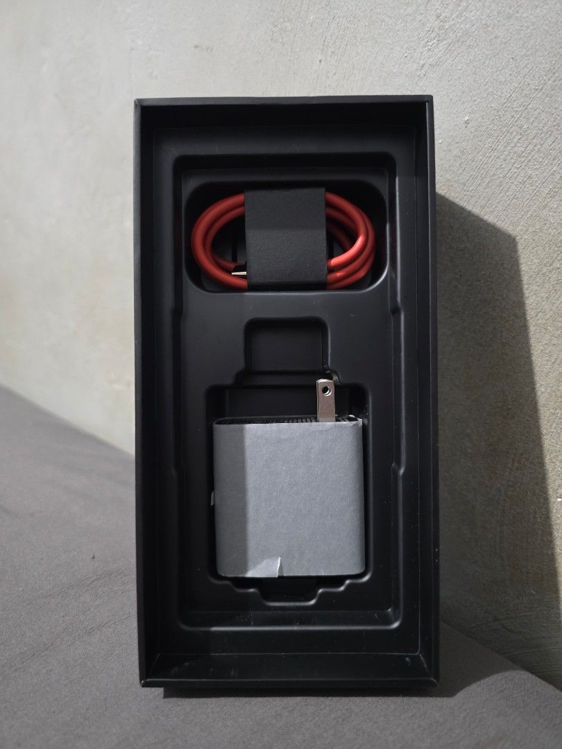 Redmagic 11 Pro (Category: Android Others) located in Quezon City. Submitted by mangopure (Listing ID 1466719338, Image 2). Description: REDMAGIC 11 PRO 12GB|256GB Android version 16 Snapdragon 8 Elite Gen 5 7500mAh battery Original Price 55k Selling Price 40k (issue unnoticeable amoled burn) .