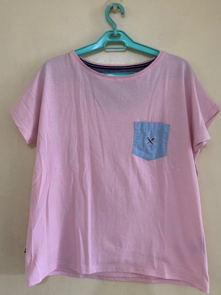 Regatta Shirts Womens (Category: Shirts) located in Valenzuela. Submitted by clickandshoppreloved (Listing ID 1466616017, Image 1). Description: Regatta Shirt Womens Onhand, Original Small Ontag, (22L x 19W) Color : Pink (Excellent Condition, Good As New).