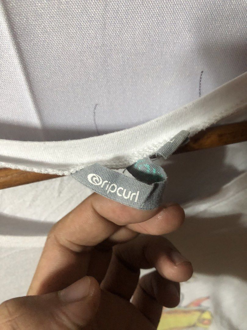 Ripcurl tee (Category: Shirts) located in Cagayan de Oro. Submitted by kennymiiiiii (Listing ID 1466610770, Image 3). Description: 20*22*24 No issue Negotiable.