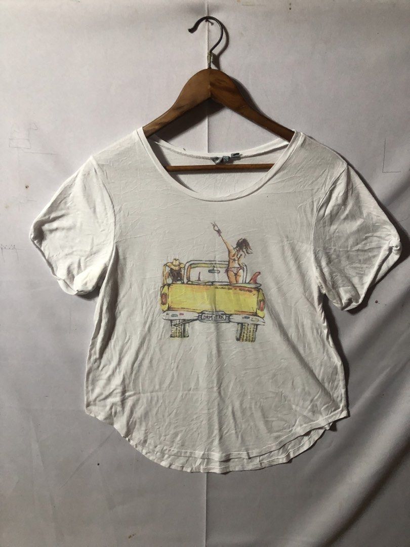 Ripcurl tee (Category: Shirts) located in Cagayan de Oro. Submitted by kennymiiiiii (Listing ID 1466610770, Image 1). Description: 20*22*24 No issue Negotiable.