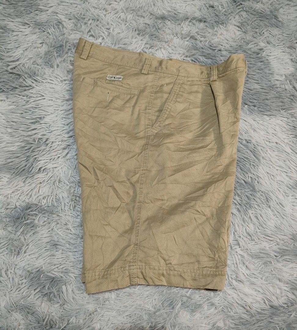 Rl (Category: Shorts) located in Toledo. Submitted by silverearth.bbc804 (Listing ID 1466713182, Image 3). Description: RL short W 34 L 22 issue pants converted to short 650 plus shipping.