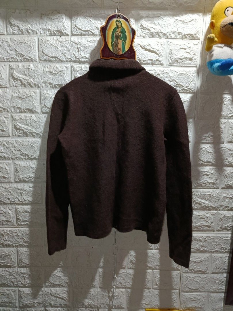 RL medium 2'500 Marikina area (Category: Activewear) located in Marikina City. Submitted by eastmileyacebuchejr (Listing ID 1466747618, Image 3). Description: Ralph Lauren turtle neck kids 7-12 yrs old pede sa womens small to medium dimes 17*21 2'500 only rare na po yan meron mini small pinhole sa underdog but still presentable at di po pansin Marikina area pede ipick up sa malapit or ipalalamove Mag Pm lang po sa interested Thanks 🤗.