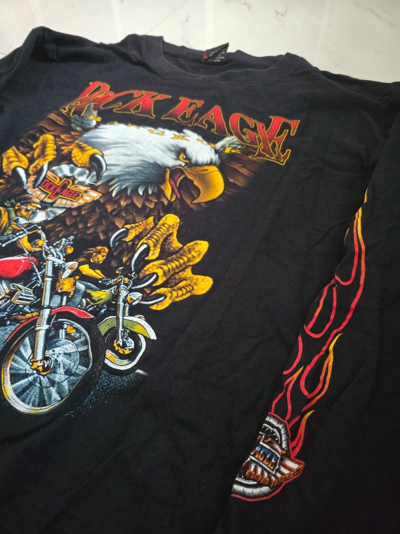 Rock eagle (Category: Coats, Jackets and Outerwear) located in Cainta. Submitted by bossneil (Listing ID 1466677102, Image 3). Description: Rock eagle vintage Altered length 27x27 boxy.