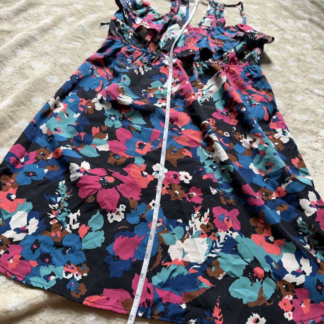 Roxy Dress (Category: Dresses) located in Manila. Submitted by shefindshope (Listing ID 1466631842, Image 2). Description: .