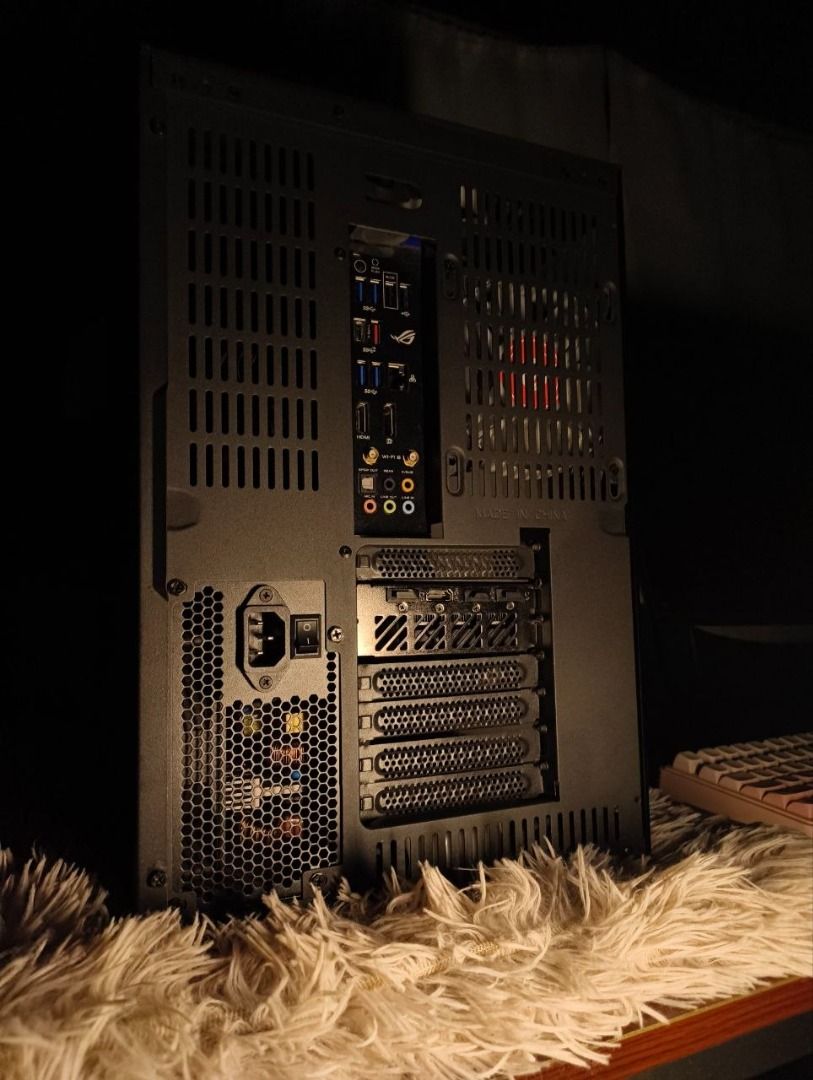 RTX 4060 | 3TB | 144hz PC SET UP (Category: Desktops) located in Caloocan City. Submitted by itsyman (Listing ID 1466602758, Image 2). Description: • Selling Price: ₱41995 (Fixed / No Haggling) ⚙️ System Specifications • CPU: Ryzen 5 3600 • MOBO : ROG STRIX B550-F GAMING Wi-Fi (Built in WIFI & Bluetooth) • GPU: Gigabyte RTX 4060 8GB • RAM : 8x2 (16GB) GSkill Trident Z 16GB 3600Mhz • AIO Cooler: DarkFlash Radiant DC360 AIO • STORAGE 1: Ramsta SSD 