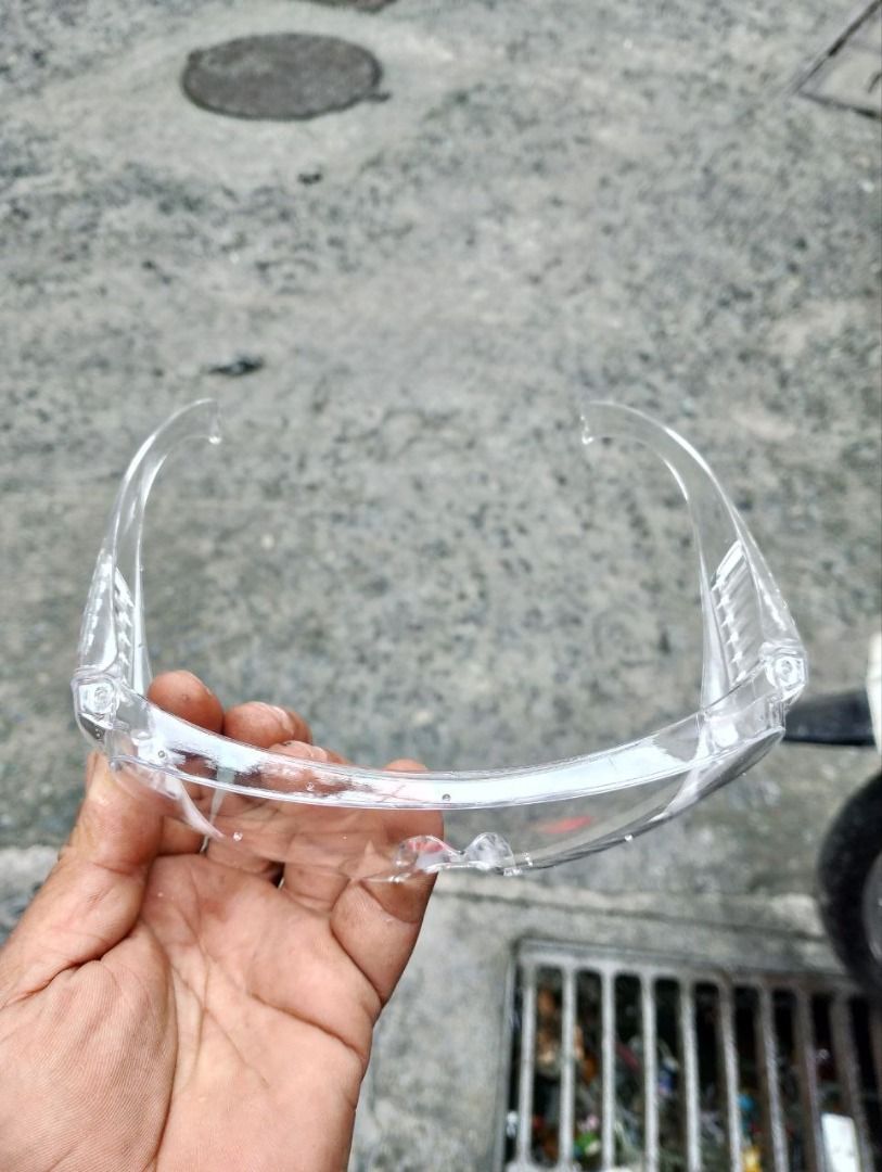 Safety Goggles Color: Dark (Category: Everything Else Others) located in Manila. Submitted by 09171479278_elsie. (Listing ID 1466648766, Image 3). Description: Safety Goggles Color: Dark.