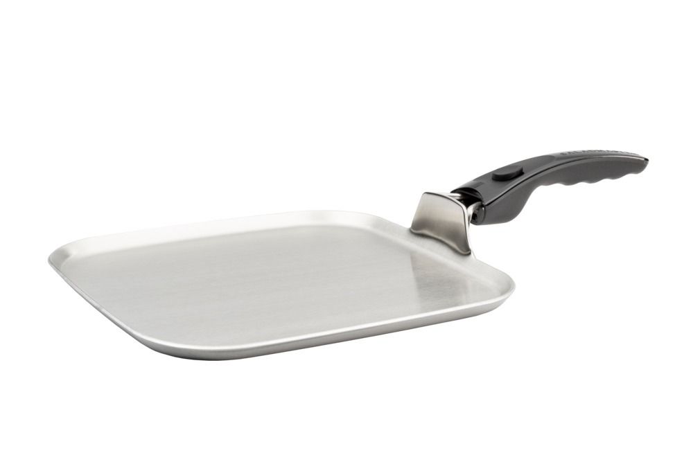 Saladmaster Square Griddle (Category: Cookware & Accessories) located in Pasay City. Submitted by thejunkclosetph (Listing ID 1466687372, Image 3). Description: Saladmaster square griddle Brand new .