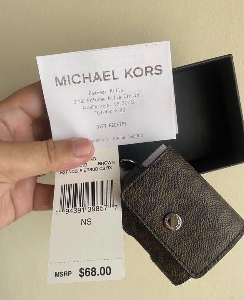 sale💯mk airpod case monobrown (Category: Luxury Accessories) located in Santa Ana. Submitted by palmajanic53308 (Listing ID 1466740726, Image 1). Description: sale!' sale!! 💯guaranteed original with box and paper bag .