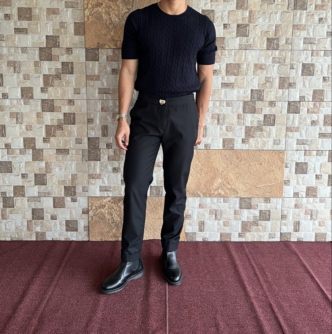 SALVATORE FERRAGAMO - MINIMALIST DESIGN TROUSER (Category: Trousers) located in Bacolod City. Submitted by timelessbyjosh (Listing ID 1466624968, Image 1). Description: BEST FOR CASUAL & FORMAL OUTFITS SIZE : LARGE ACTUAL COLOR : BLACK COLOR RATE : 9. 5 OUT OF 10 CONDITION : EXCELLENT MATERIAL : 100 % COTTON MADE IN : CHINA FLAWS : NONE DIMENSIONS WAIST - 32 LENGTH - 35. 5 THIGH - 10. 5 LEG OPENING - 6 MEASUREMENT TAKEN WHILE LAYING FLAT. PLEASE 
