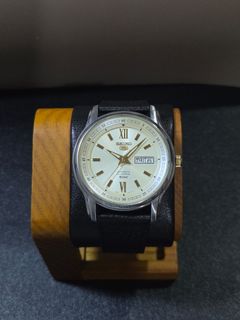(Category: ) located in . Submitted by watcherwristph (Listing ID 1466679666, Image 1). Description: .