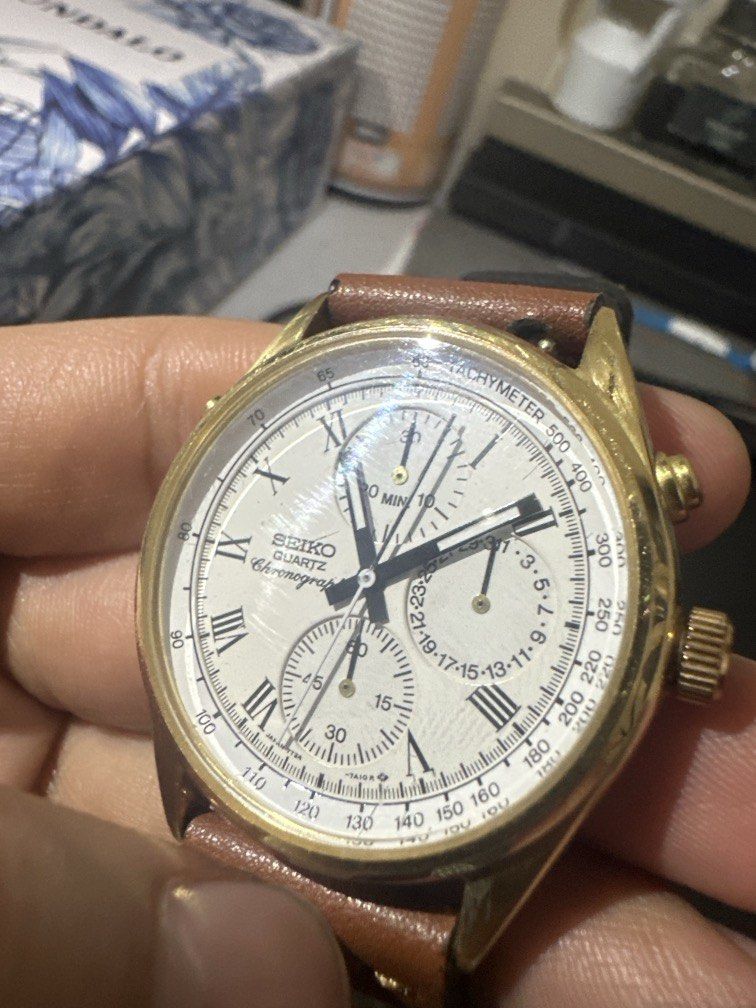 Seiko Chronograph (Category: Men's Watches) located in Candelaria. Submitted by kabjtc (Listing ID 1466611593, Image 1). Description: Original Seiko Sale or Swap Well used Working - need to change battery Replaces Strap Chrono not working- need ipacheck Some scratches but presentable As is where is Tawaran mo baka magkasundo Pm me for more details.