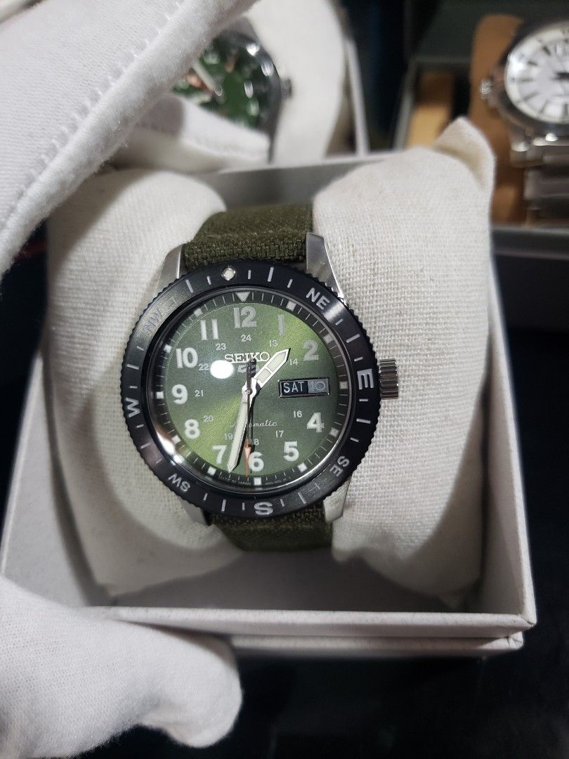 Seiko HDB008J (Category: Men's Watches) located in Manila. Submitted by aziraag (Listing ID 1464845519, Image 1). Description: ***** Japan New Release ***** Seiko 5 Sports Field Series HDB008J ( Brand New!) JDM Unit (Made In Japan)🇯🇵 Mall Price : 27,500 for NON-JDM model My Price : 22,980 Only! Caliber 4R36 Automatic + manual winding 24 Jewels Approx. 41 hours Power reserve Accuracy :+ 45 / -35 seconds per day Day & date, hacking/stop-seconds C