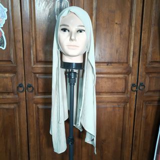 (Category: ) located in . Submitted by why_this (Listing ID 1466749281, Image 1). Description: .
