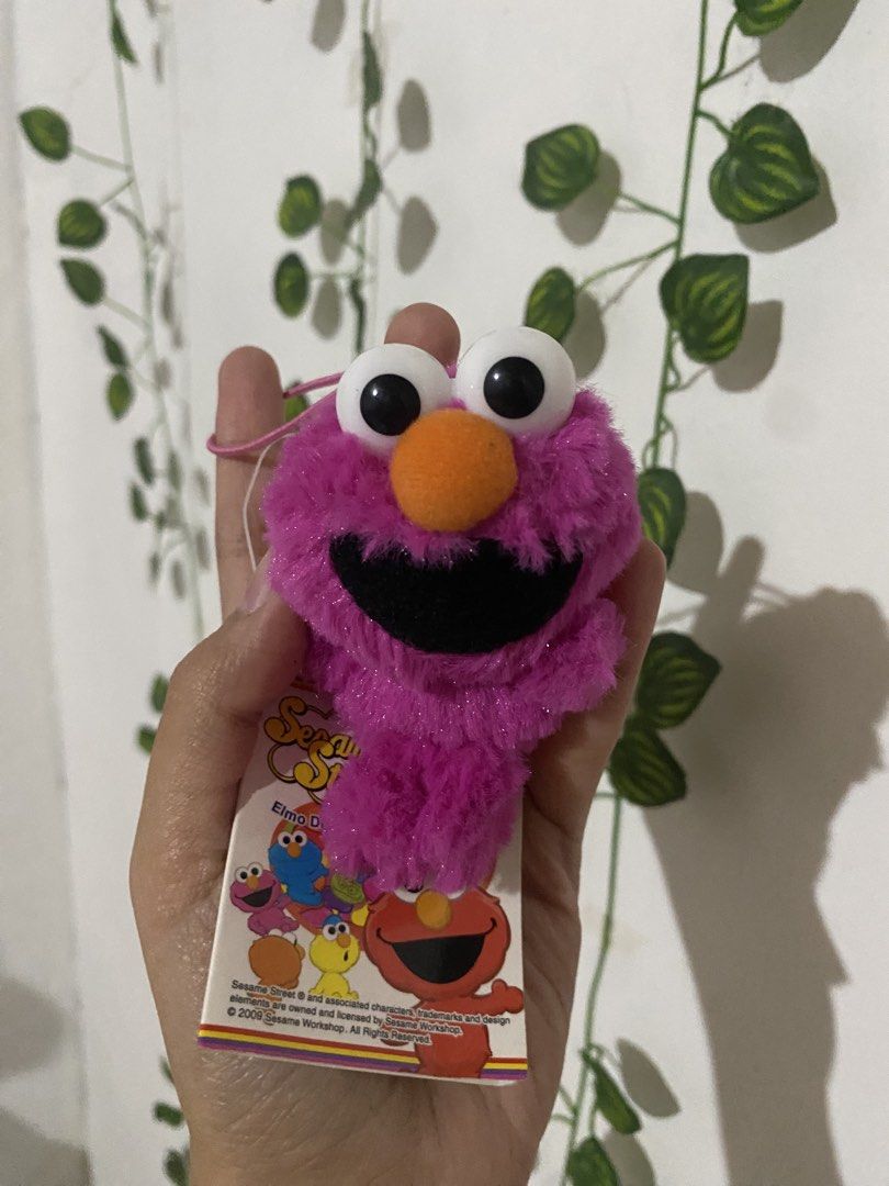 Sesame Street Elmo Plush Charm (Category: Plushies & Soft Toys) located in Guagua. Submitted by toy_corner (Listing ID 1466713706, Image 1). Description: Brand new with papertag NO ISSUE Hard eye Pampanga loc MOP: Gcash J&t courier.