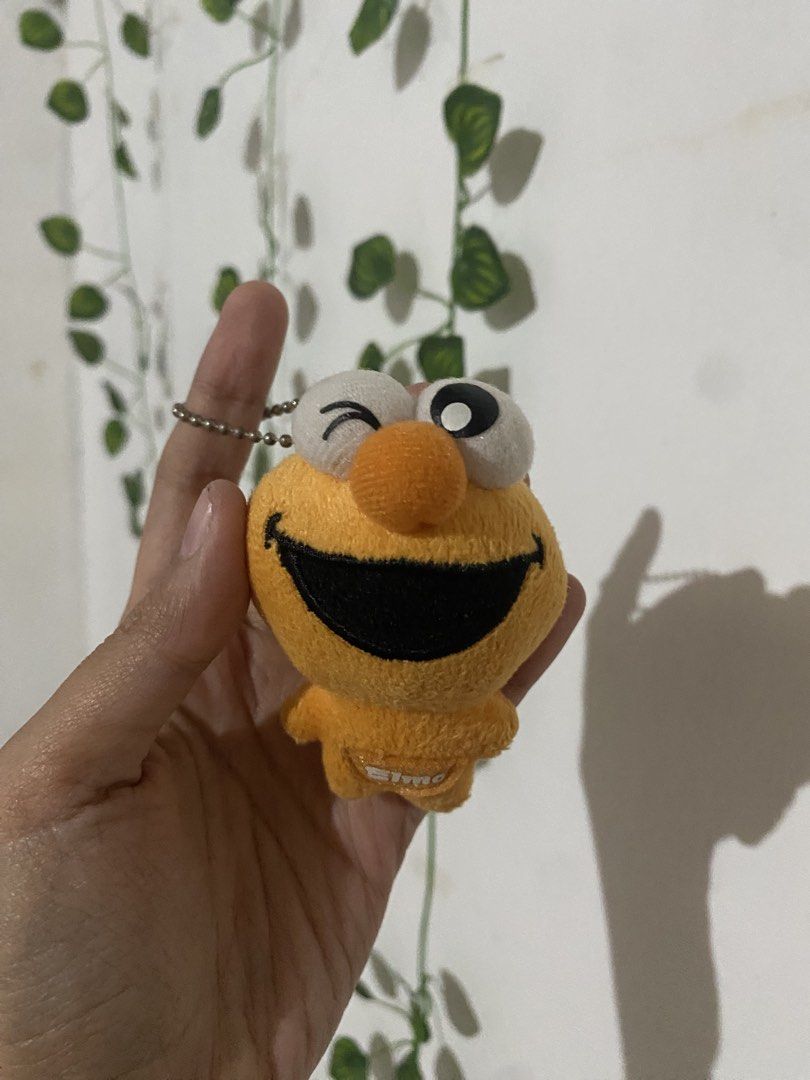 Sesame street Elmo Plush Charm (Category: Plushies & Soft Toys) located in Guagua. Submitted by toy_corner (Listing ID 1466714115, Image 2). Description: Like New Condition NO ISSUE Pampanga loc MOP: Gcash J&t courier.