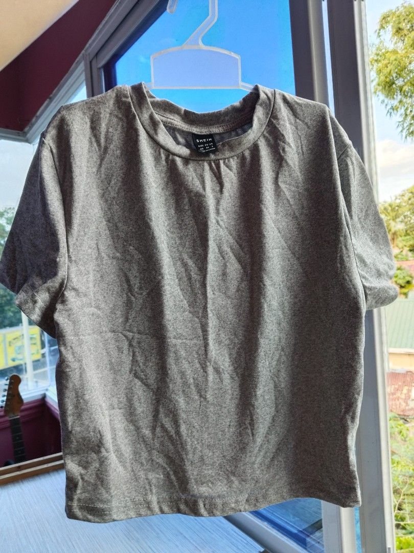 Shein Grey Short Sleeve Crop Top (Category: Shirts) located in Siquijor. Submitted by thesummit26 (Listing ID 1466650848, Image 1). Description: never been used. what you is what you get. .