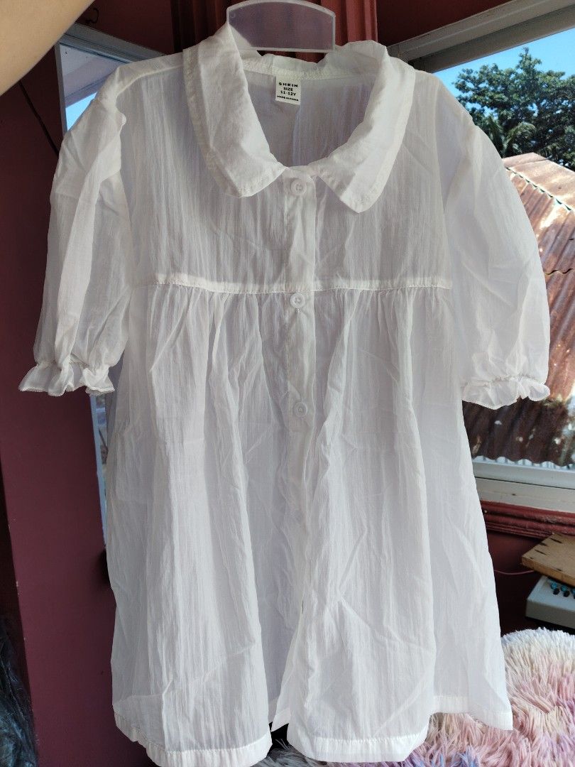 Shein White Collared Blouse (Category: Blouses) located in Siquijor. Submitted by thesummit26 (Listing ID 1466589129, Image 1). Description: Easy to pair with skirts or pants. Never been used. can fit petite small.