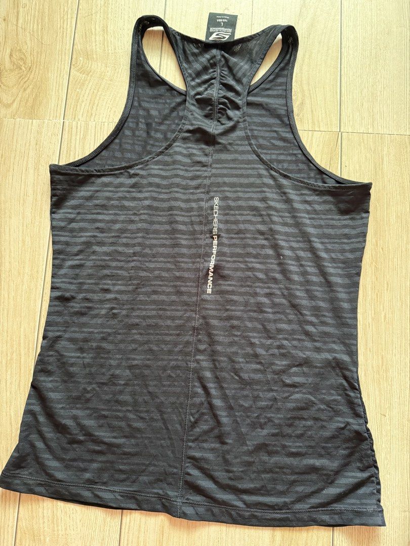 Skechers racer back (Category: Activewear) located in Manila. Submitted by mariadarna (Listing ID 1466765658, Image 2). Description: can fit to Small to Medium frame .