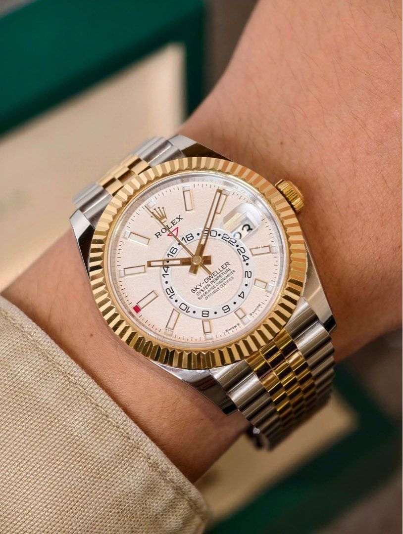 Skydweller White Dial TT YG (Category: Men's Watches) located in Makati City. Submitted by swissperpetual (Listing ID 1466591982, Image 3). Description: Rolex Oyster Perpetual Skydweller White Dial Two Tone Yellow Gold Fluted Jubilee 42mm 336933 2019 Complete Set Condition: 9/10 (Excellent condition) Price: P 1,358,000 Negotiable 🤝 7 Day Moneyback Guarantee 🧑‍🔧 1 Year SP Service Warranty 💱 Trades Offers and Pre-orders Accepted 💳 Credit Card 