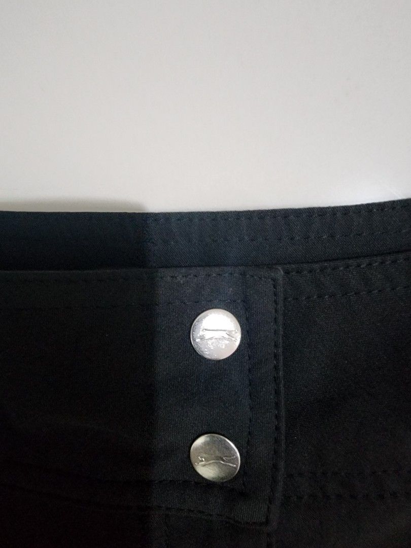 Slazenger Golf Shorts Black Size 2 (Category: Shorts) located in San Pedro. Submitted by belle1699 (Listing ID 1466761491, Image 2). Description: Slazenger golf shorts in black. Size 2 on the inner label. Made of 90 percent polyester and 10 percent spandex for stretch and comfort on the course. Button closure and functional pockets included. preloved. manager your expectations no return, no exchange.