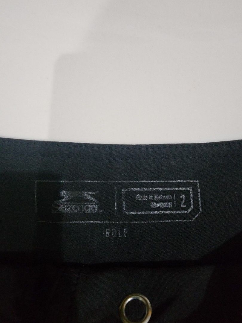 Slazenger Golf Shorts Black Size 2 (Category: Shorts) located in San Pedro. Submitted by belle1699 (Listing ID 1466761491, Image 3). Description: Slazenger golf shorts in black. Size 2 on the inner label. Made of 90 percent polyester and 10 percent spandex for stretch and comfort on the course. Button closure and functional pockets included. preloved. manager your expectations no return, no exchange.