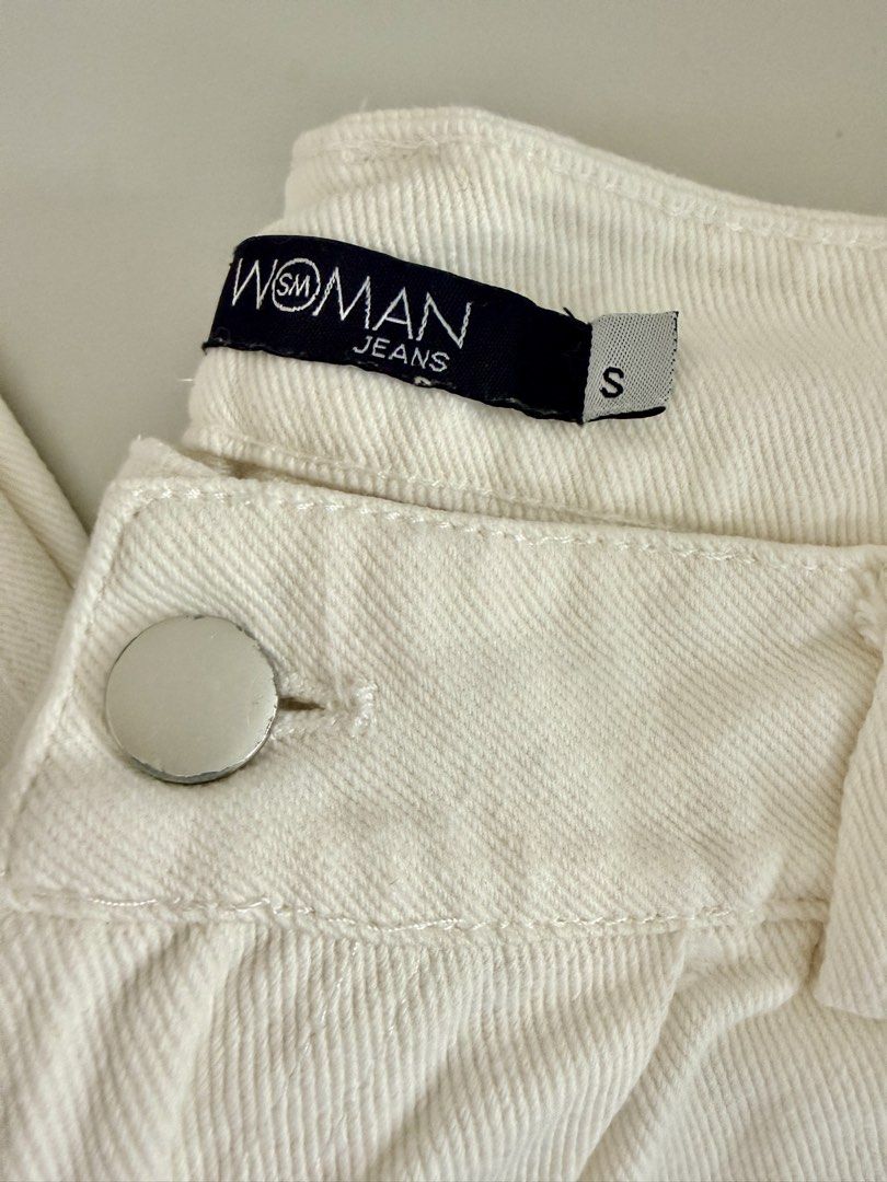 SM Women White Pants (Category: Jeans) located in San Mateo. Submitted by tintinda0011 (Listing ID 1466617719, Image 2). Description: .